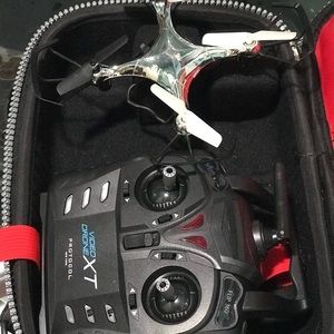 Drone/perfect for practice/camera equipped